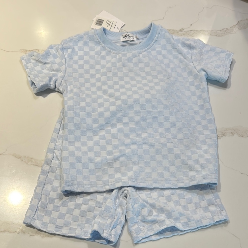 NWT’s Lola + The Boys Matching smiley set